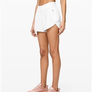 Lululemon Tracker Short V 4”